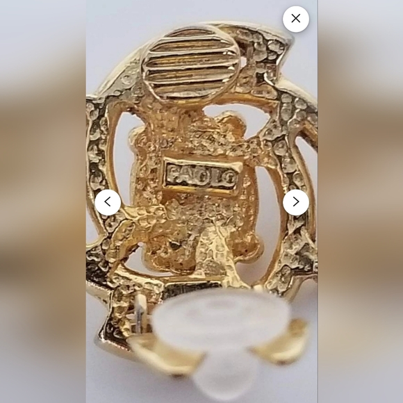 EUC Vintage 80s PAOLO (Gucci) gold tone spiral clip-on earrings - Picture 2 of 6